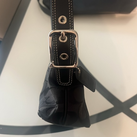 Coach Bag - Picture 5 of 7